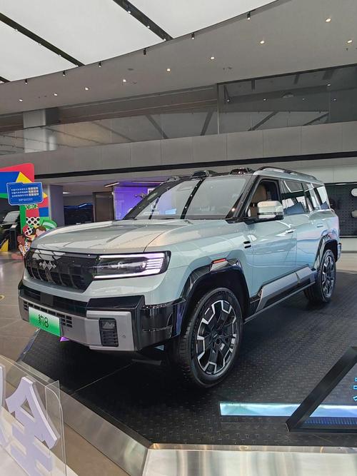 广州112比亚迪方程豹硬派越野的爆款，英菲尼迪35周年与你共成长